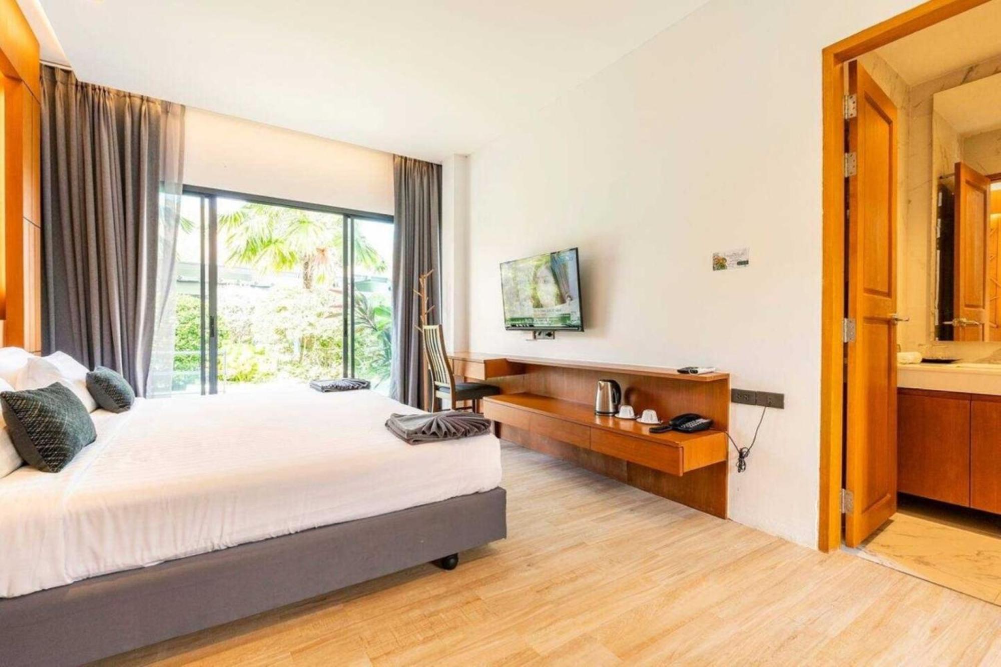 Tajh Pool Villas Chalong Ngoại thất bức ảnh