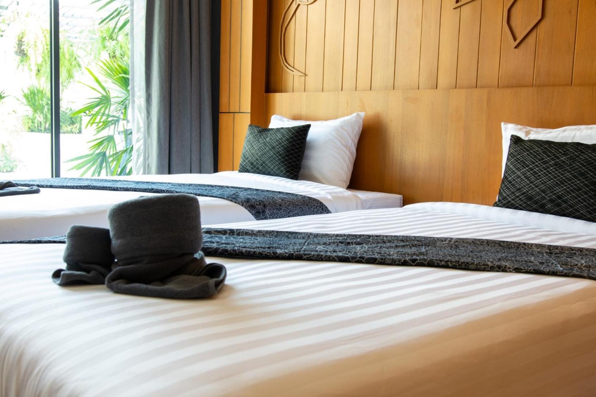 Tajh Pool Villas Chalong Ngoại thất bức ảnh